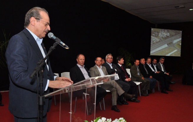 Tarso Genro fala da importância do empreendimento rodoviário para a região - 20 de agosto de 2012