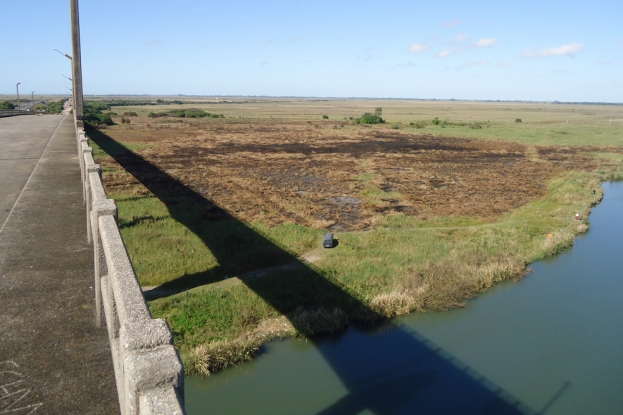 15mai2012---Queimada---Varzea-Canal-São-Gonçalo---II-(2)