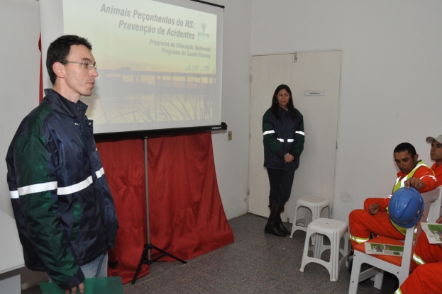 Representantes dos Programas de Educação Ambiental e Saúde Pública em  atividades com trabalhadores do lote 1 A - 17 de setembro de 2012