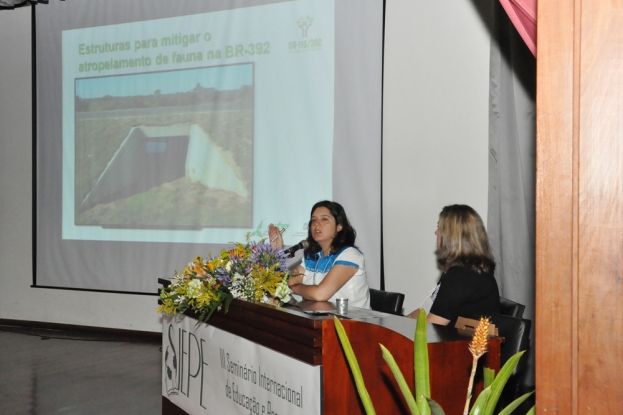 Palestra aborda passagens de fauna sob a rodovia - 14 de novembro de 2012