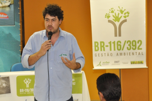 Palestra do I Seminário Gestão Ambiental de Caminhos. Edu. Amb. Cauê Canabarro (STE) - 12 de dezembro de 2012