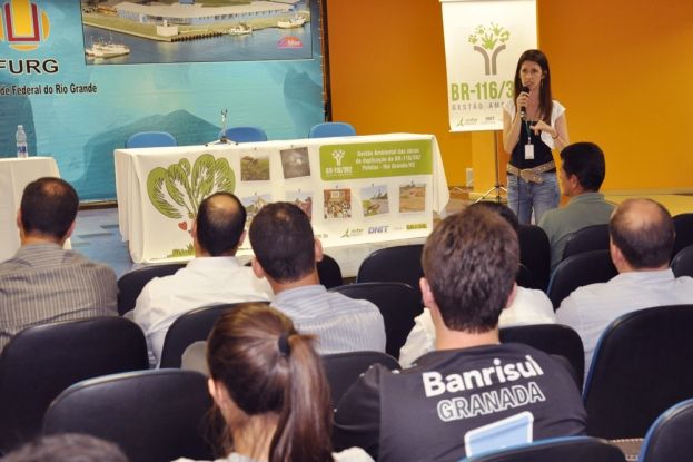 Palestra do I Seminário Gestão Ambiental de Caminhos. Eng. Ftal. Débora Sartori  (STE) - 12 de dezembro de 2012