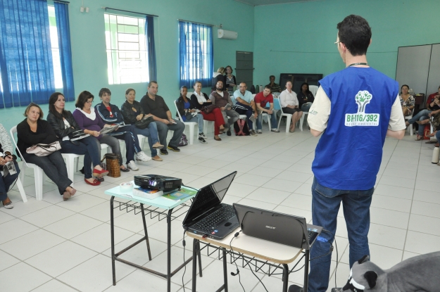 Atividade da Educação Ambiental com os professores da E.M.E.F Independência. 6 de abril.