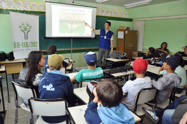 Atividade da Educação Ambiental na E.M.E.F. Olavo Bilac - 26 de março de 2013