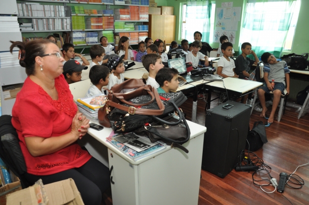 Atividade da Educação Ambiental na E.M.E.F. Olavo Bilac - 26 de março de 2013