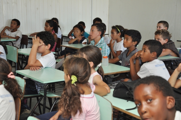 Atividade da Educação Ambiental na E.M.E.F. Olavo Bilac - 26 de março de 2013