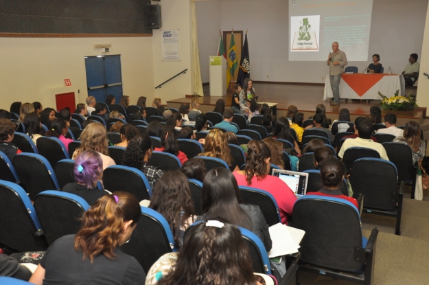 Palestra na I Semana Acadêmica de Gestão Ambiental - 09 de abril de 2013