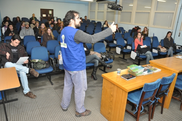 Equipe da Gestão Ambiental da BR-116/392 apresentou seus trabalhos para os estudantes da Semana Acadêmica.