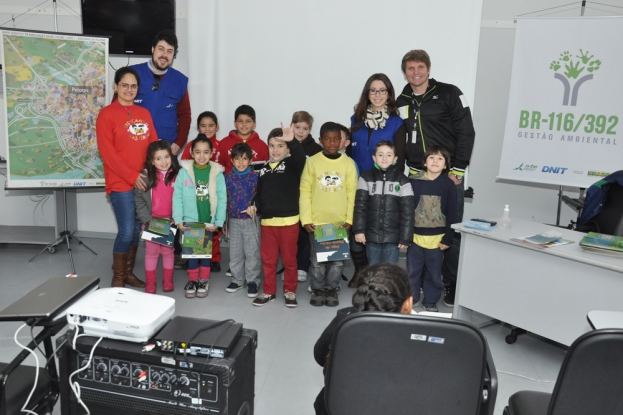 Equipe da Gestão Ambiental com os participantes do projeto