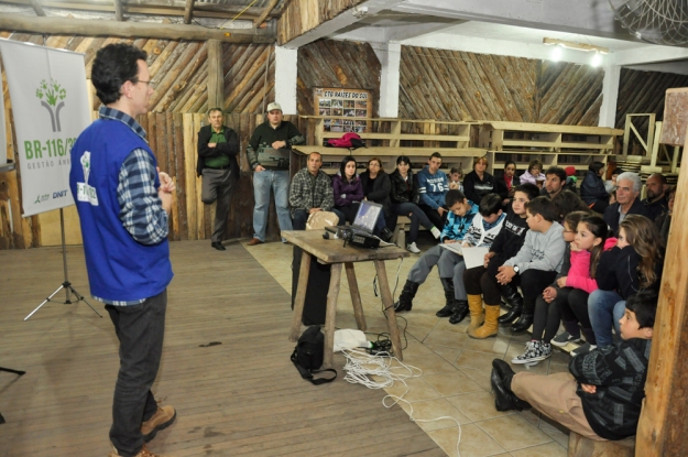 Atividade da Educação Ambiental no CTG Raízes do Sul