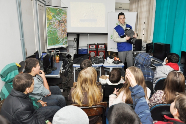 Atividade da Educação Ambiental na  E.E.E.F. Dr. Armando Fagundes, no turno da manhã