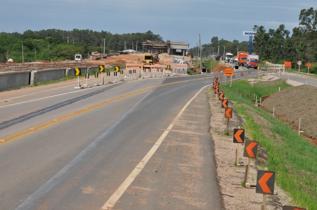 Lote 1A - Km 521+180 - Viaduto Av. 25 de Julho