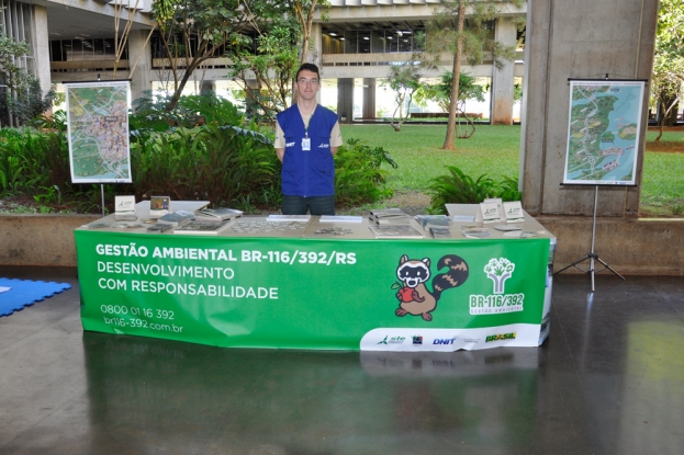 Estande da Gestão Ambiental da BR-116/392 no Dia Mundial do Meio Ambiente em Brasília.