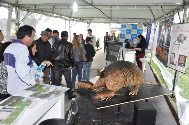Estande da Gestão Ambiental na 42ª Feira do Livro de Pelotas - 02 de novembro de 2014.
