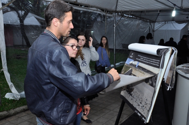 Estande da Gestão Ambiental na 42ª Feira do Livro de Pelotas - 02 de novembro de 2014.
