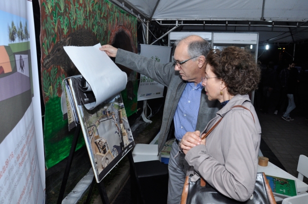 Estande da Gestão Ambiental na 42ª Feira do Livro de Pelotas - 02 de novembro de 2014.
