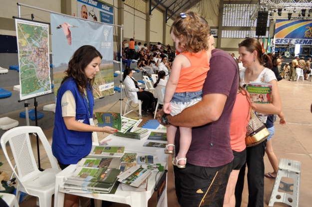 Equipe da Gestão Ambiental da BR-116/392 presente na atividade comemorativa dos 20 anos do Sest/Senat.