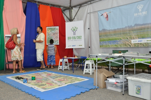 Estande da Gestão Ambiental na 42ª Feira do Livro da FURG - Rio Grande _ 28 de janeiro de 2015.