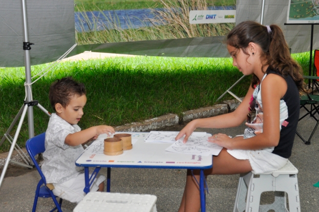 Estande da Gestão Ambiental na 42ª Feira do Livro da FURG - Rio Grande _ 31 de janeiro de 2015.