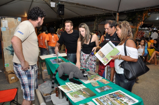 Estande da Gestão Ambiental na 42ª Feira do Livro da FURG - Rio Grande _ 31 de janeiro de 2015.