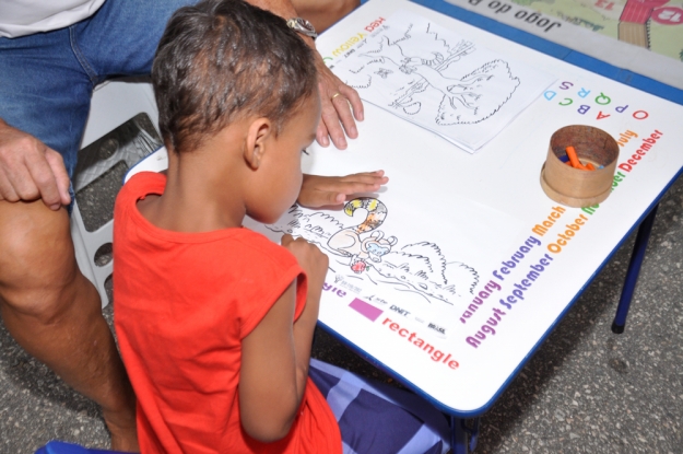 Estande da Gestão Ambiental na 42ª Feira do Livro da FURG - Rio Grande _ 02 de fevereiro de 2015.