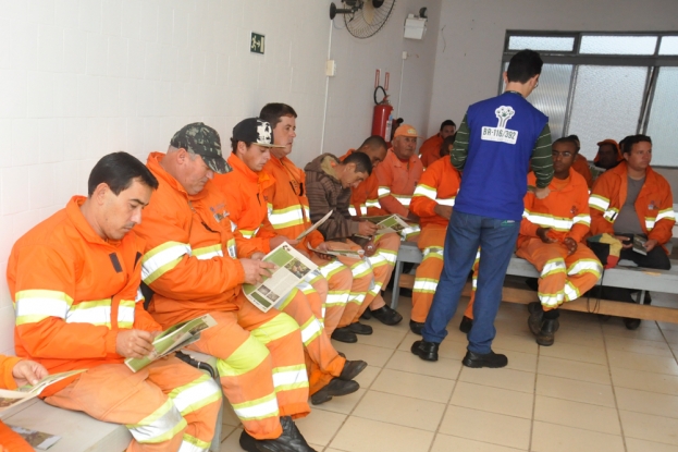 Durante atividade foram apresentados e distribuídos os materiais educativos e boletins informativos da Gestão Ambiental.